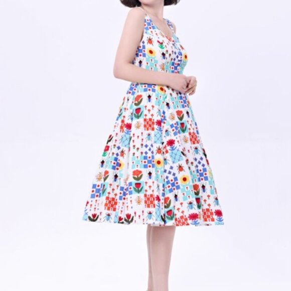 Miss Lulo Insect and Floral Tiles Heidi Dress. NWOT. 1X. Modern Millie. Linen. - Picture 3 of 14